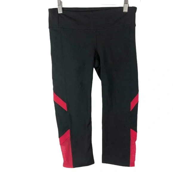 ALO Yoga Capri Leggings - Picture 5 of 5